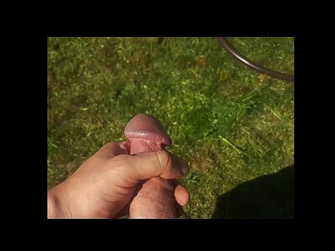 ❤️ Vruća zgodna jebe svoju ružičastu macu i svršava špricom u ljetnoj bašti ❤️ Super porno u pornografiji bs.91sesex101.top ❤