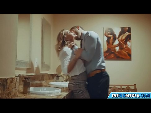 ❤️ Kad te prsata plavuša zavede u javnom toaletu ❤️ Super porno u pornografiji bs.91sesex101.top ❤
